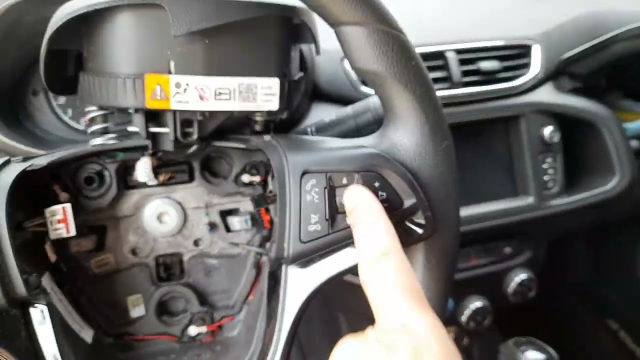 Como remover as botoeiras de volante do onix, prisma linha chevrolet leve.