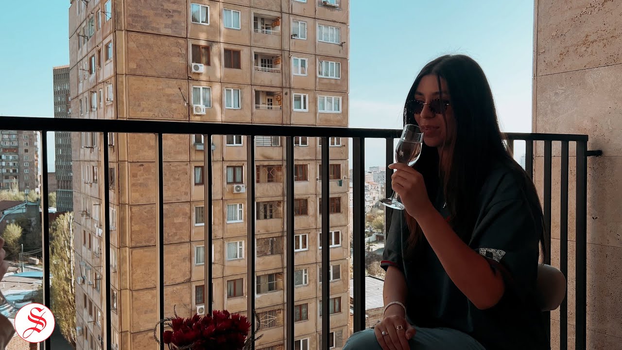 PLAYLIST of Yerevan t-shirt-ի հիմնադիր Էլիզաբեթ Բաբայան․ երբ հագուստը դառնում է քաղաքի ձայնը