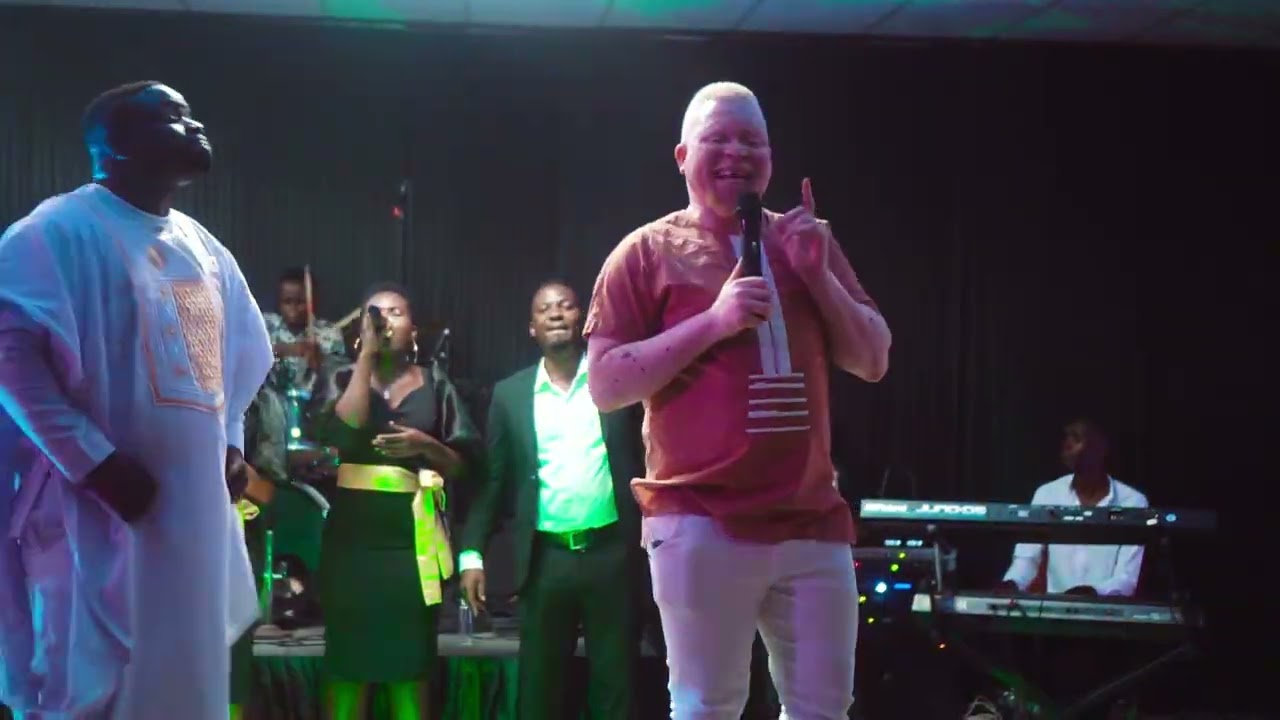 Allan Chirwa   Mbuye Wanga live