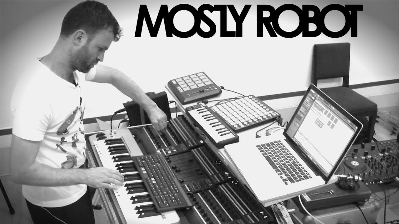 Tim Exile's custom made Reaktor setup