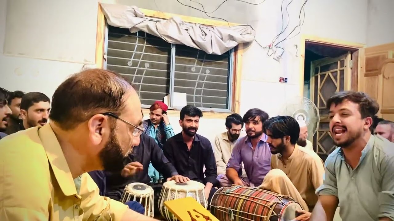 Beh akhion sy dar jia mera bekarar