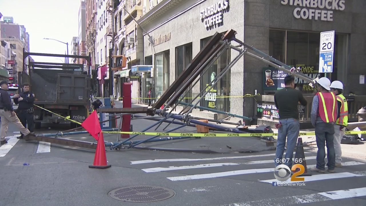 3 Hurt By Scaffolding Collapse