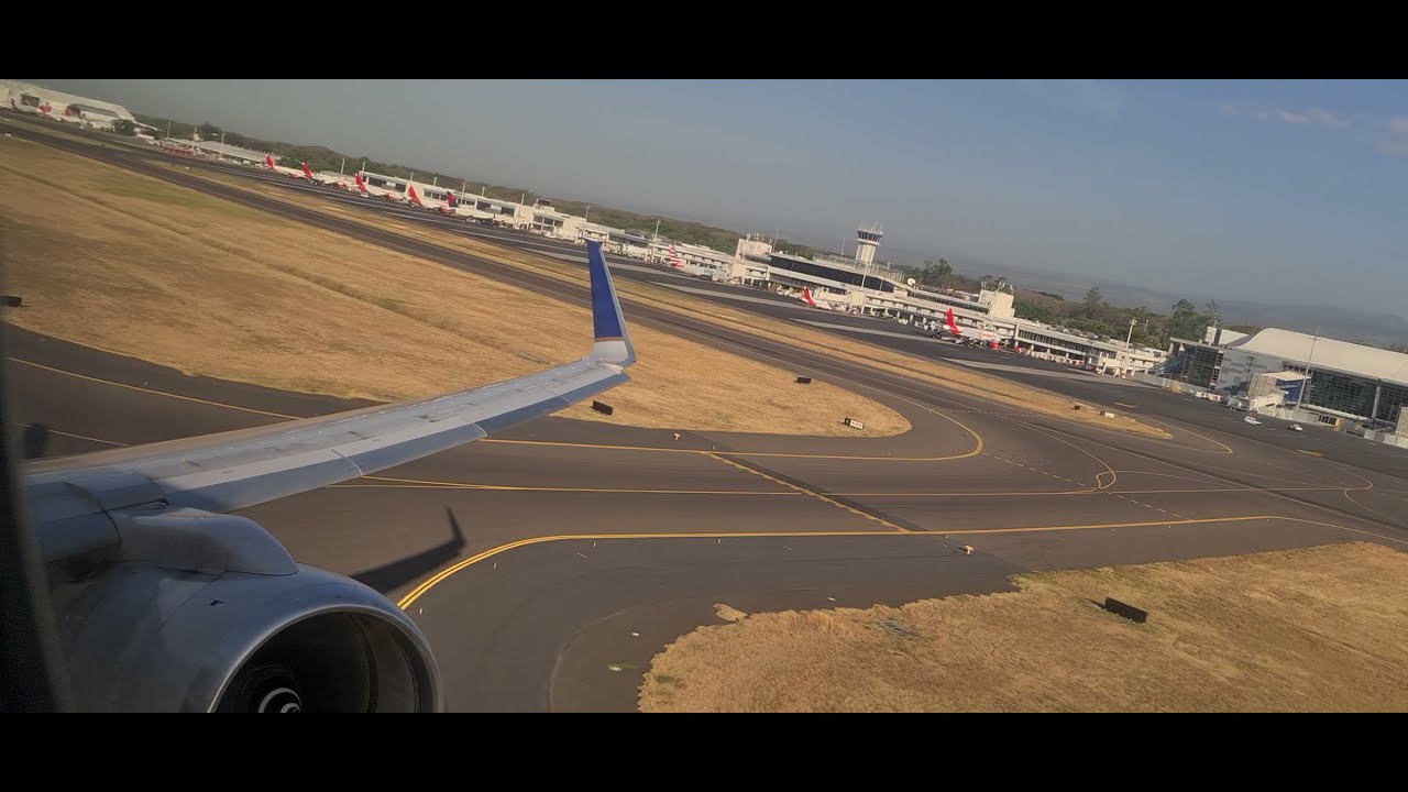 United Airlines Boeing 757-200 El Salvador MSLP TakeOff