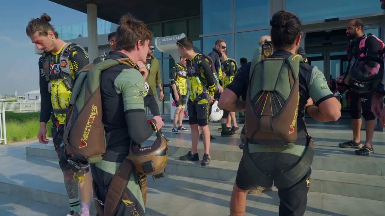 Skydive Dubai Flight School x Fly4Life over the Palm!!