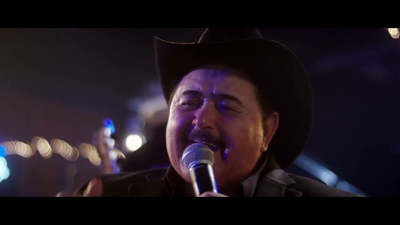 Los Huracanes Del Norte - Tierra De Jefes [Corridos Perros Vol.1]