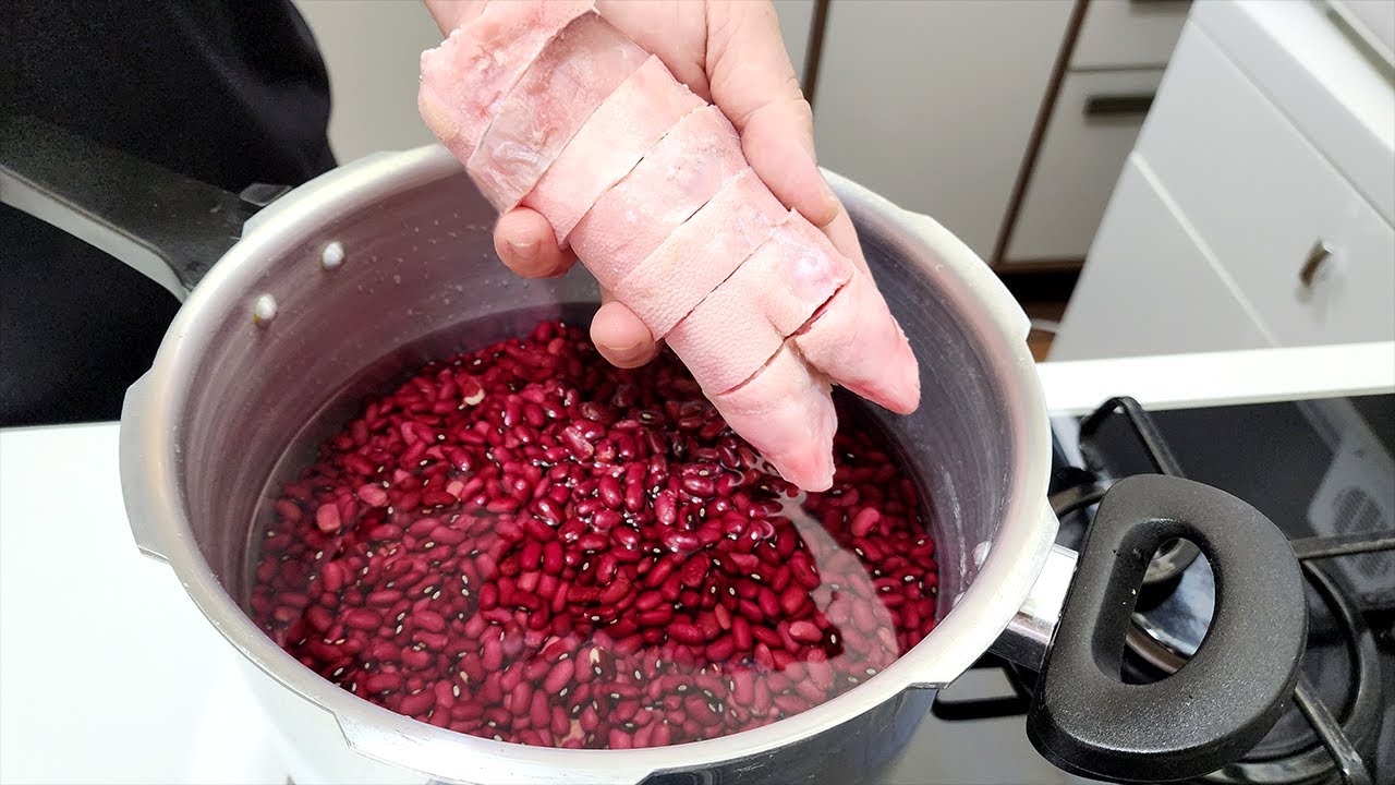 Coloquei pé de porco no feijão feijoada simples feijão caipira