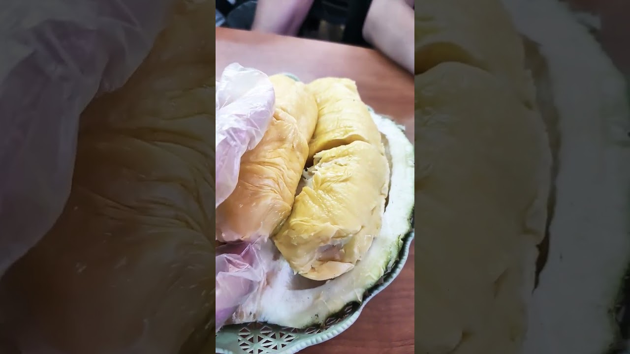 what's that? is stinky durian!!! #shorts #durian