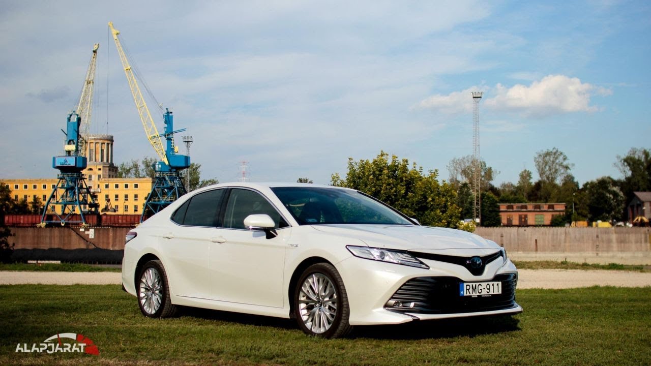 Toyota Camry 2.5 Hybrid teszt (2019) - Alapjárat