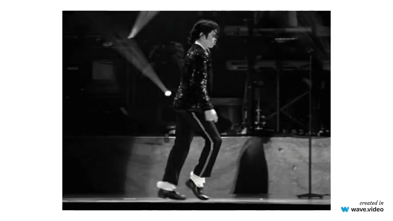 Michael Jackson moonwalk in song call baby from Justin Bieber