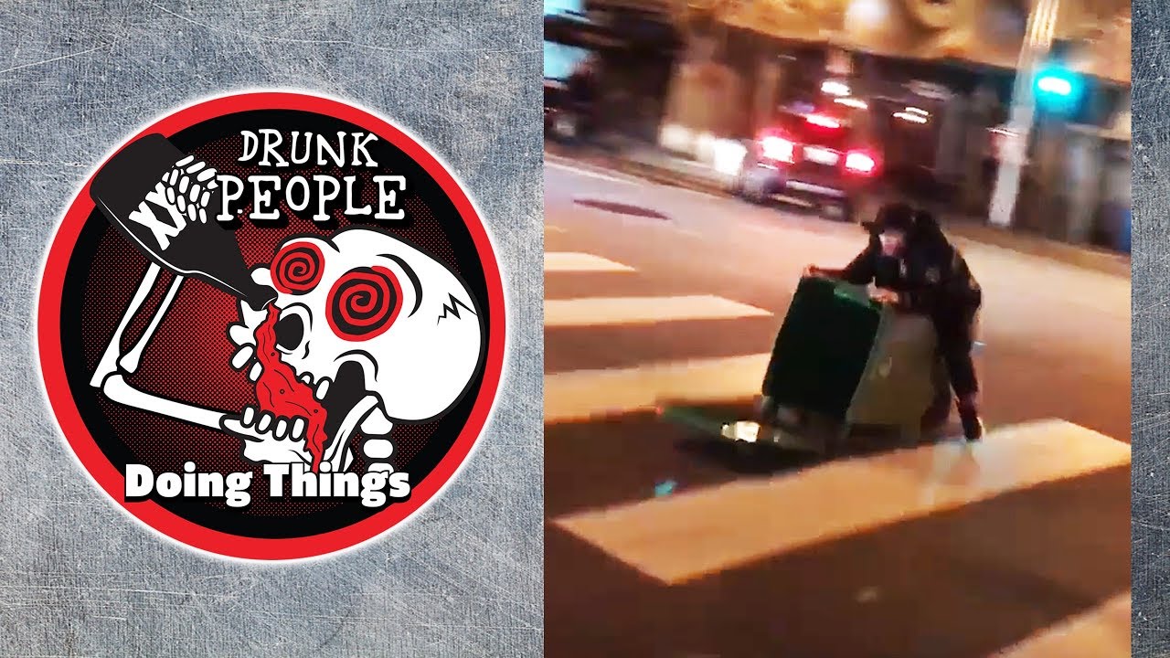 TOP 8 CRAZY DRUNK PEOPLE! | DRUNK PEOPLE DOING THINGS (Drunk Fail Compilation!)