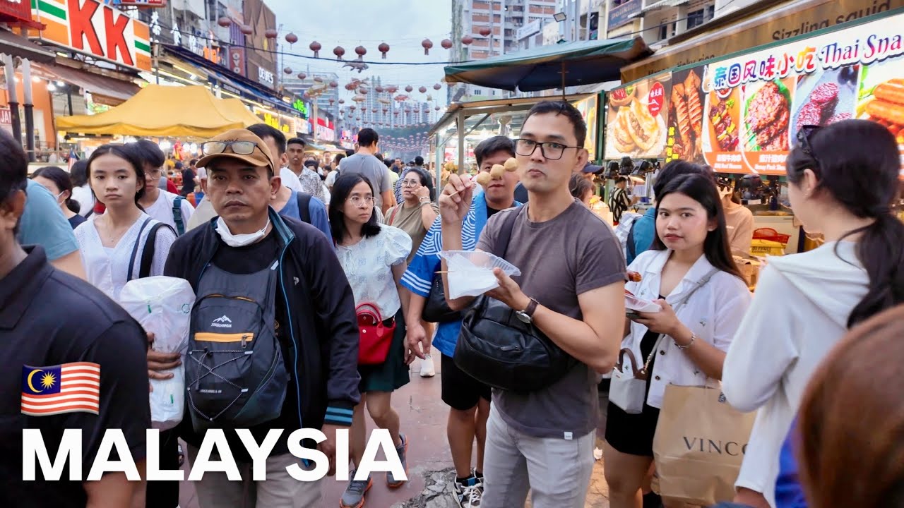 Exploring Bukit Bintang, Malaysia: Pavilion and Petronas Towers