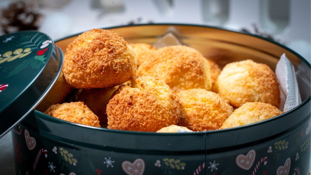 Simple Coconut Macaron Recipe, Wonderful Holiday Dessert