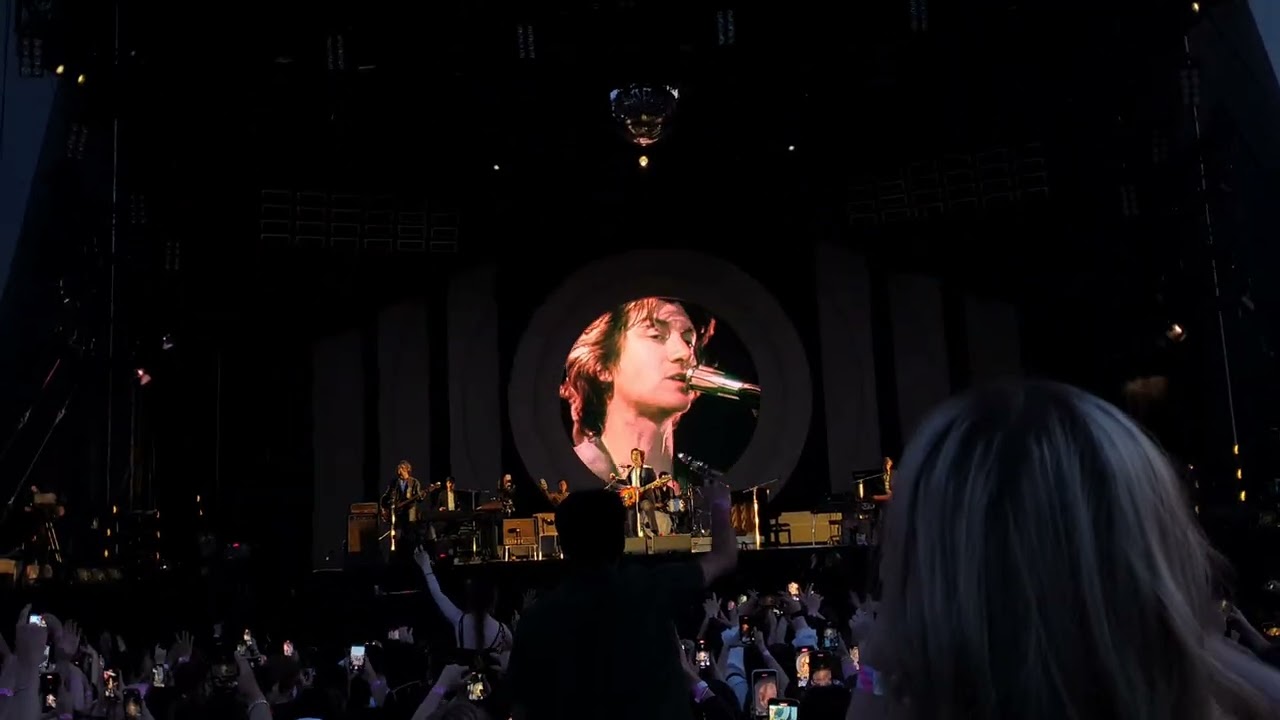 Arctic Monkeys - Do I Wanna Know @ Emirates Old Trafford, Manchester 3/6/23