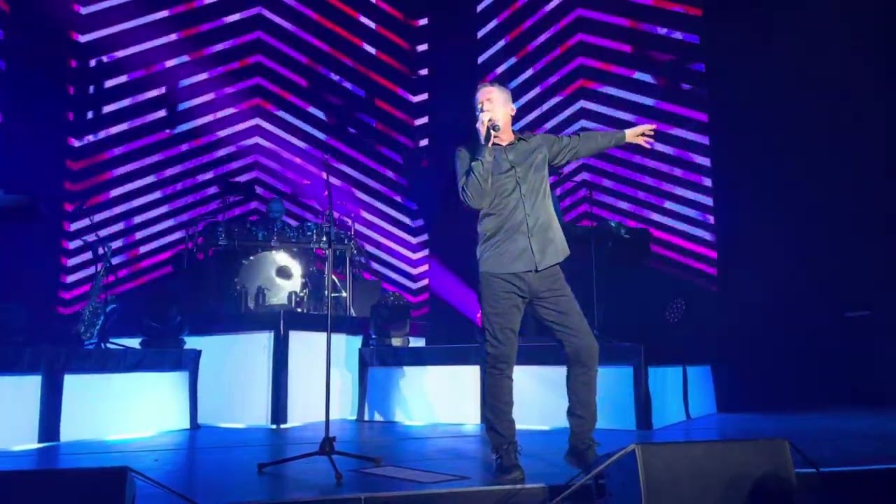 OMD        -If You Leave-             12.02.2024        Berlin - Tempodrom