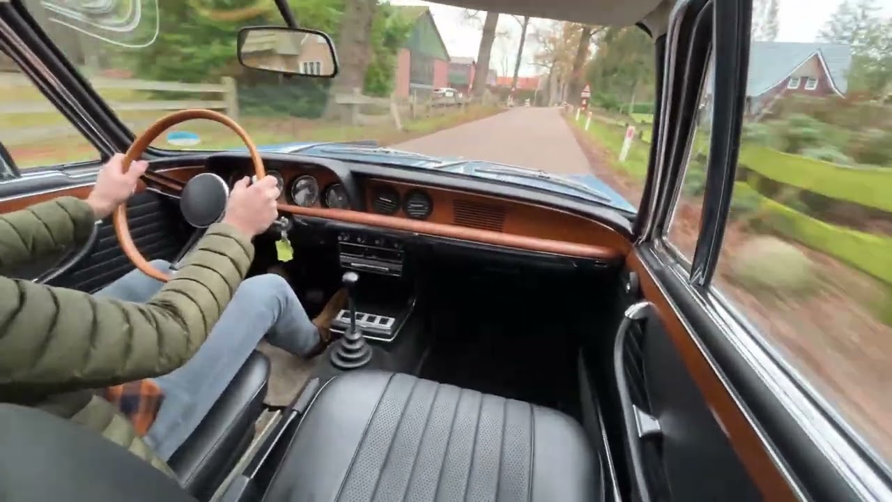 BMW 2000 CS - 1969, Fjord Blue - Driving Video - Oldenzaal Classics