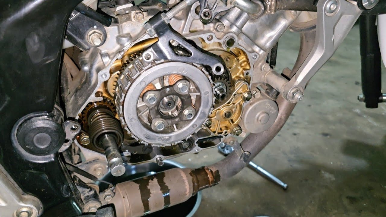 Cb 150 r Susah netral ketika di kopling ada suara mendengung🇮🇩