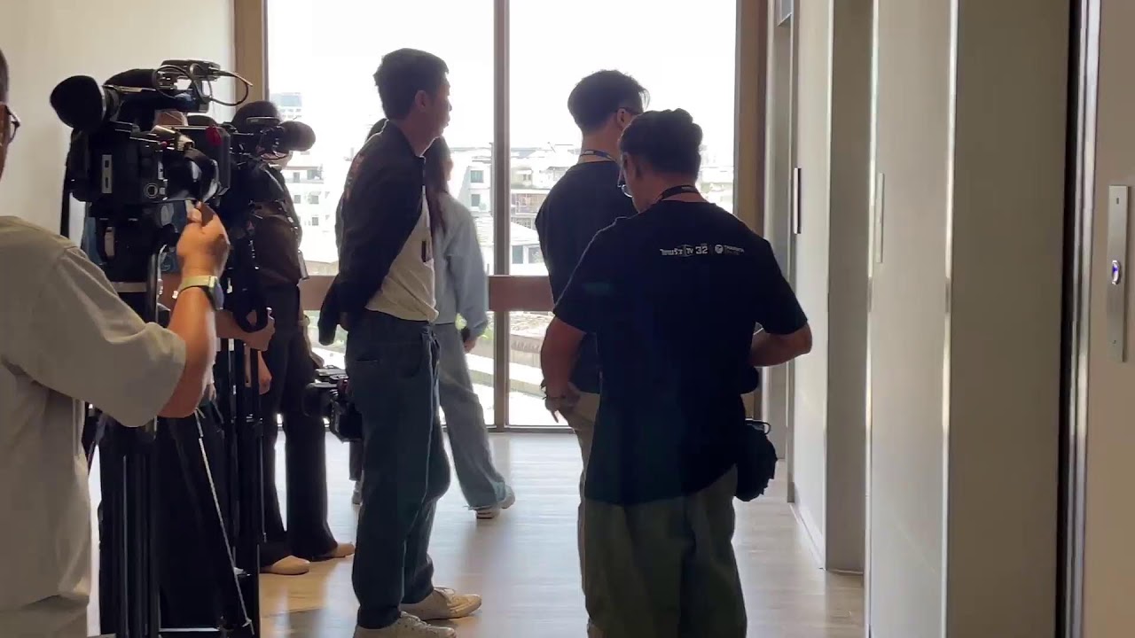 LIVE: ’ยศชนัน‘ เข้าที่ทำการพรรคเพื่อไทย ประชุม สส.ก่อนเปิดสมัยประชุมสภาฯ