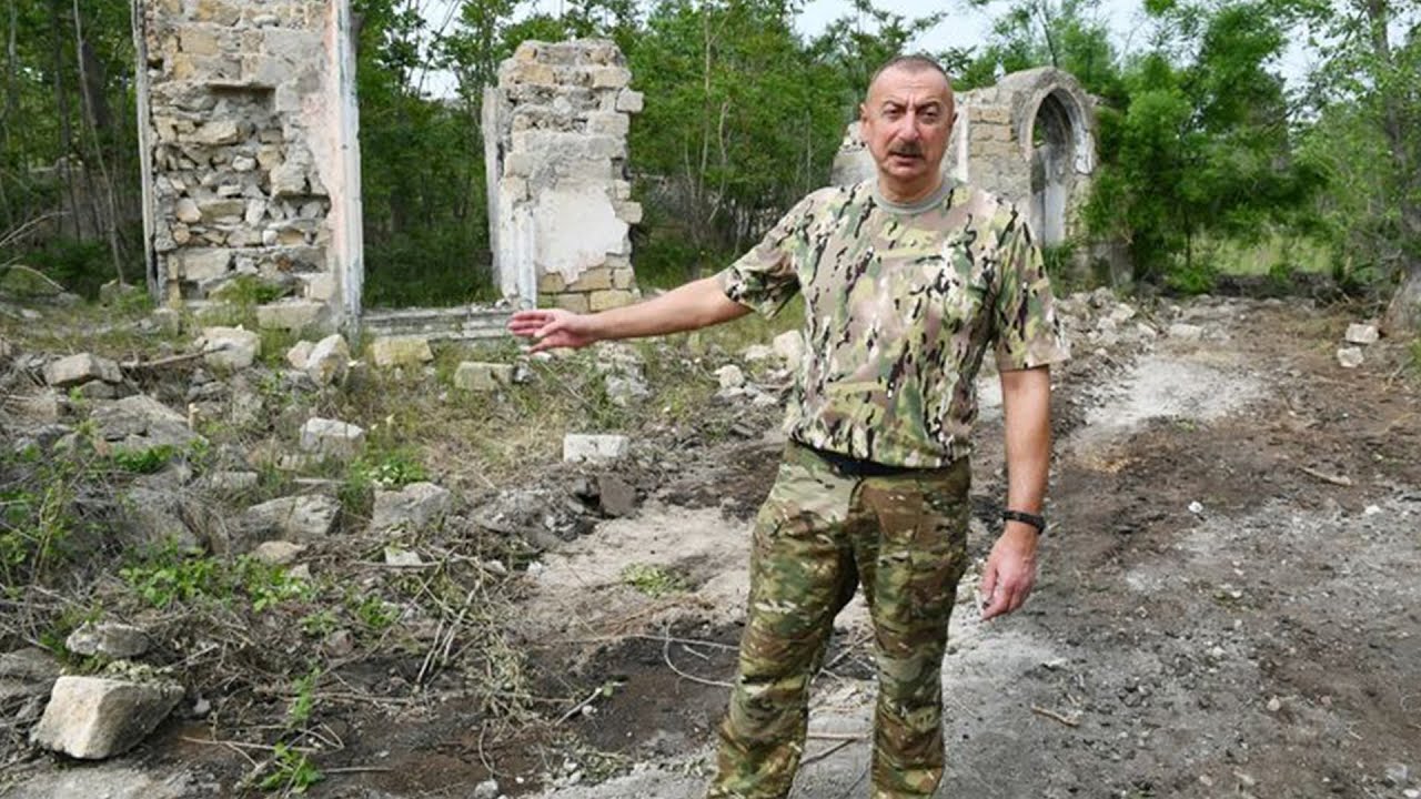 Dövlət başçısı: “Şərqi Zəngəzuru Qərbi Zəngəzurla birləşdirib Naxçıvana dəmir yolu açacağıq”