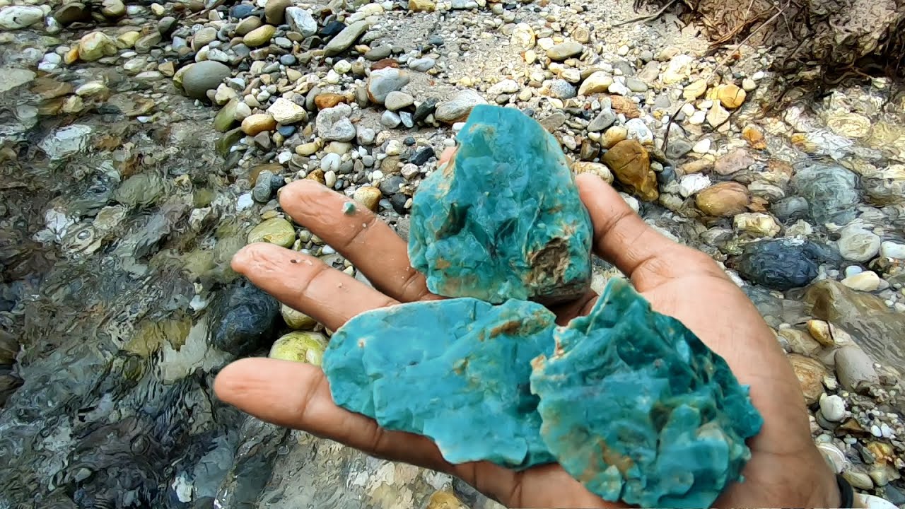DI TEMPAT INI SELALU ADA KEJUTAN,BACAN? TAPI INI DI SUMATRA!!