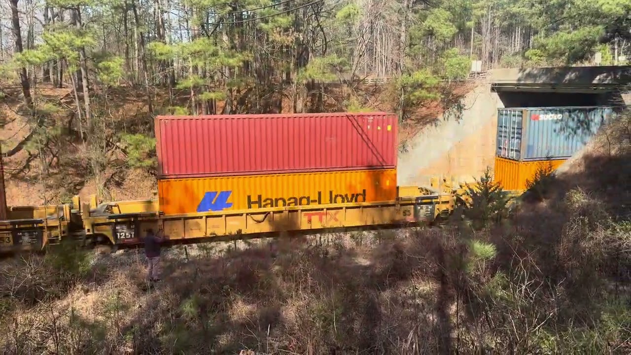 Bonnet on the Intermodal 