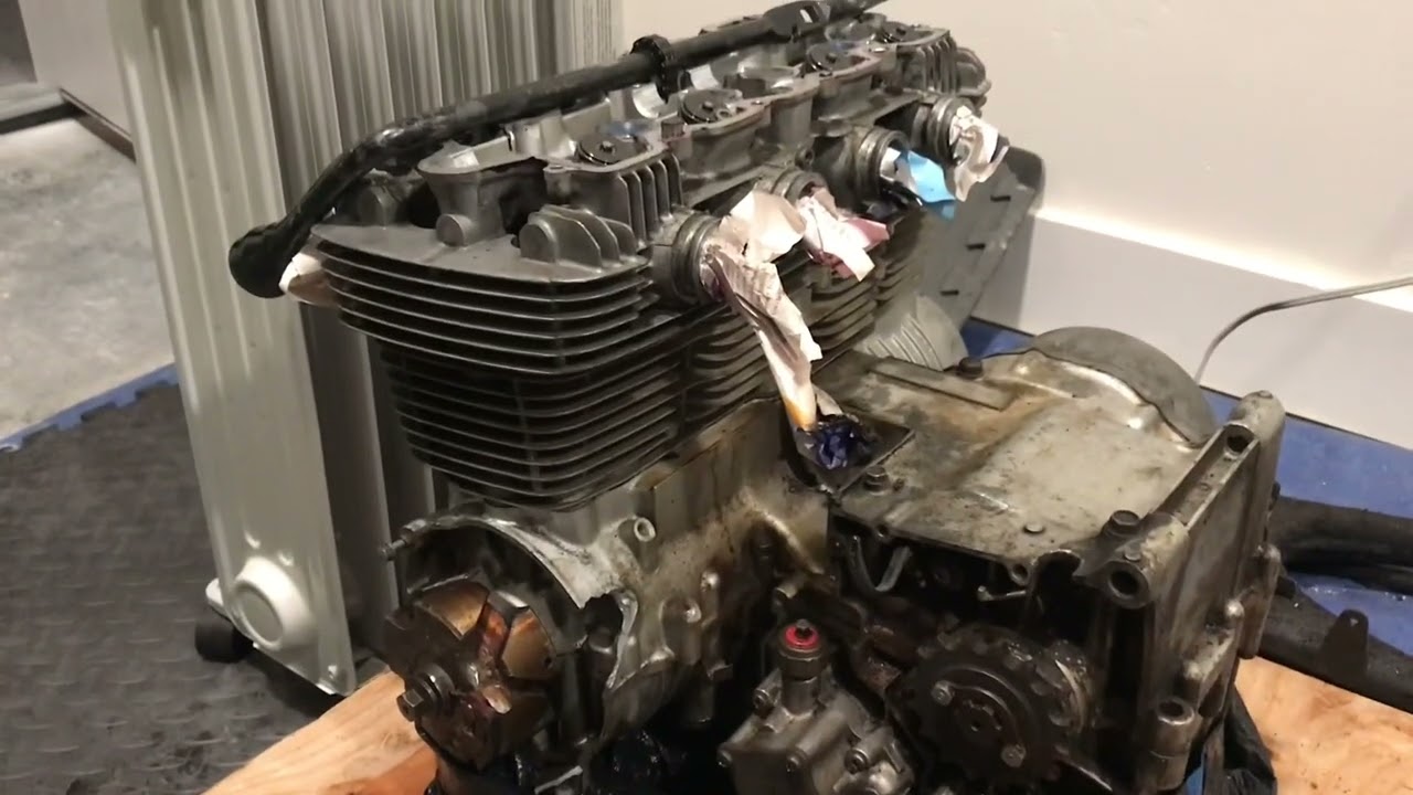 Remove Cylinder Head 1979 Honda CB650