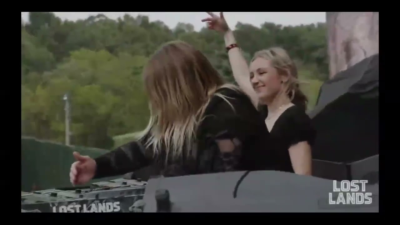 Jeanie + Vampa aka Witching Hour in 8k @ 60 fps  | LOST LANDS 2025 - COUCH LANDS - DAY 3