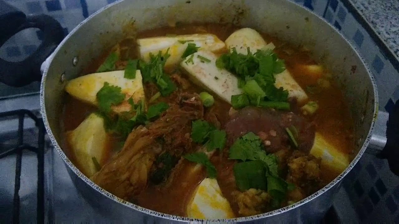 FRANGO com AIPIM manioc com GALINHA.
