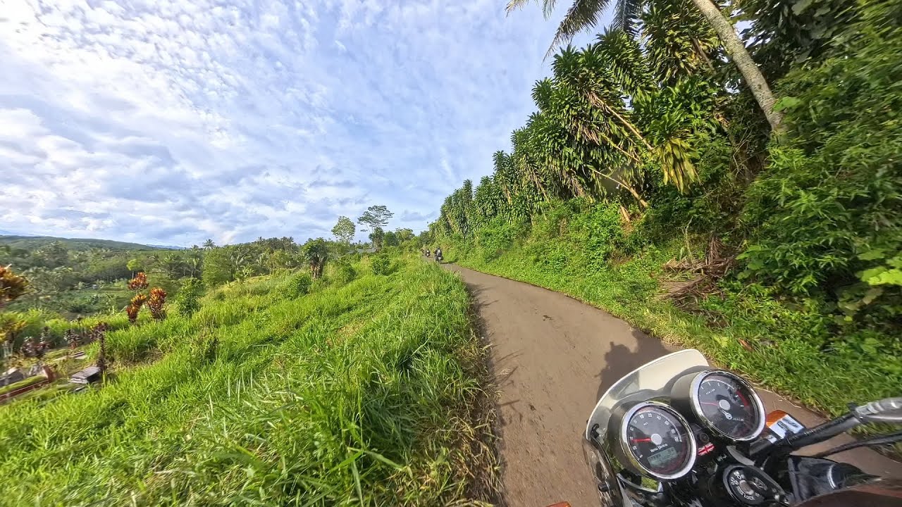Royal Enfield Interceptor 650 Explore West Java