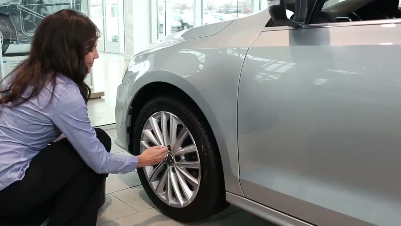Volkswagen How-To Remove Wheel Bolt Caps and Wheel Covers