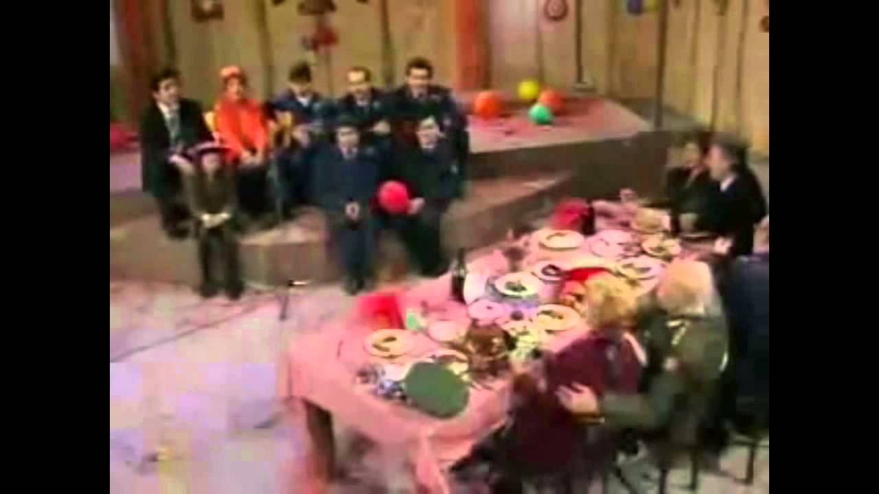Της Ελλάδος Τα Παιδιά - Μένω σε Κάποια Γειτονιά