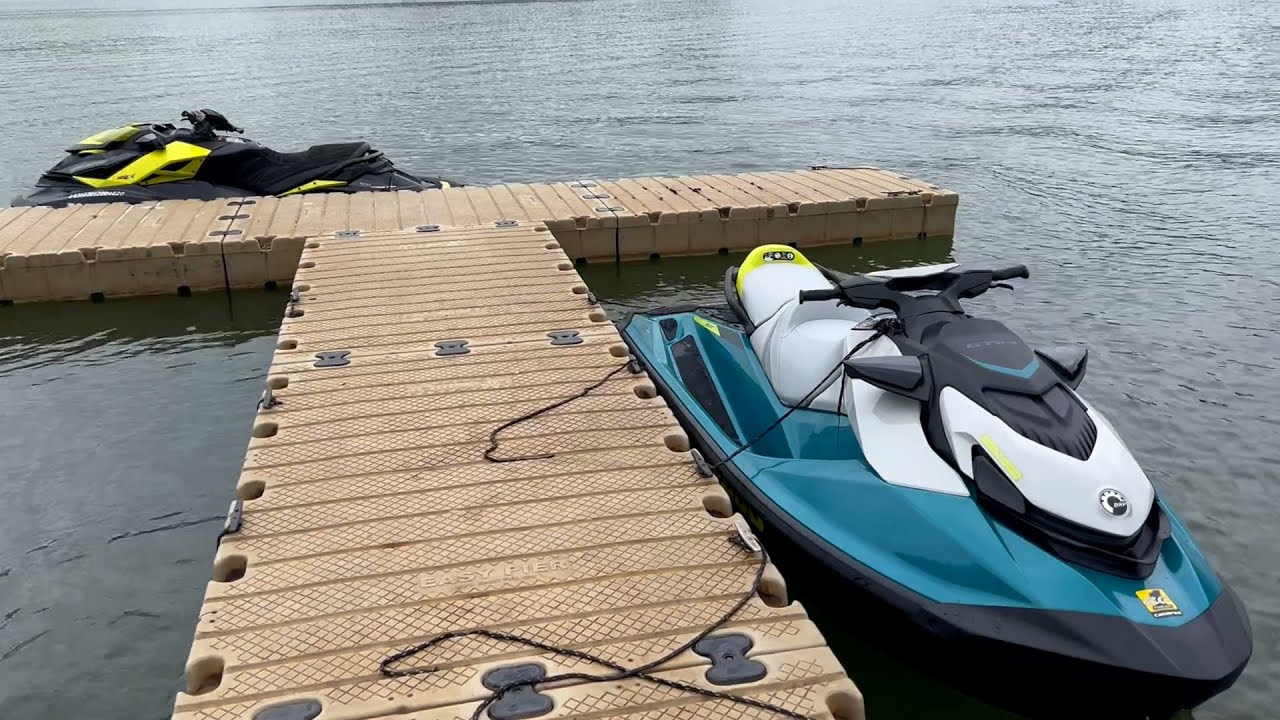 ROLE DE JET SKI NA REPRESA DE SANTA ISABEL