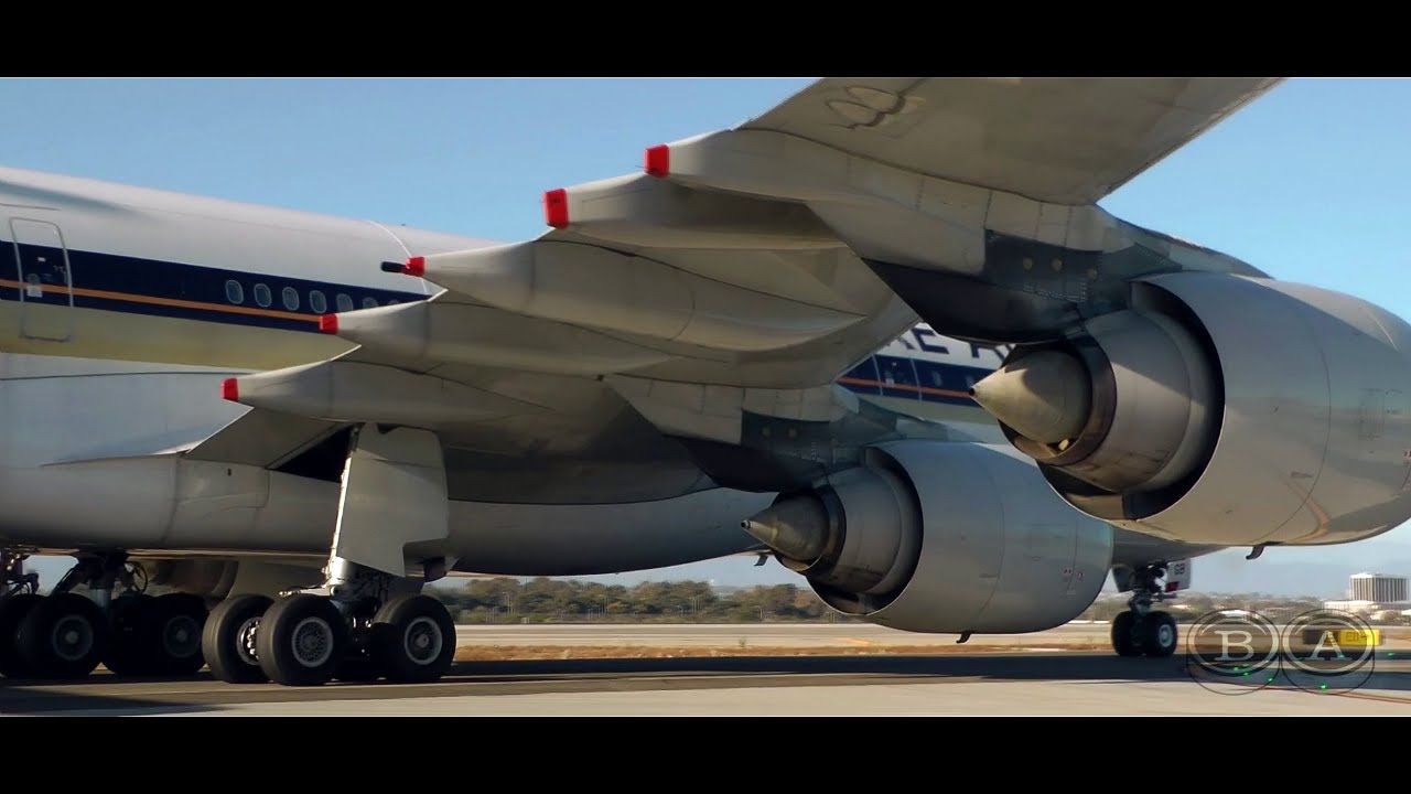 Singapore A340-500 Up Close