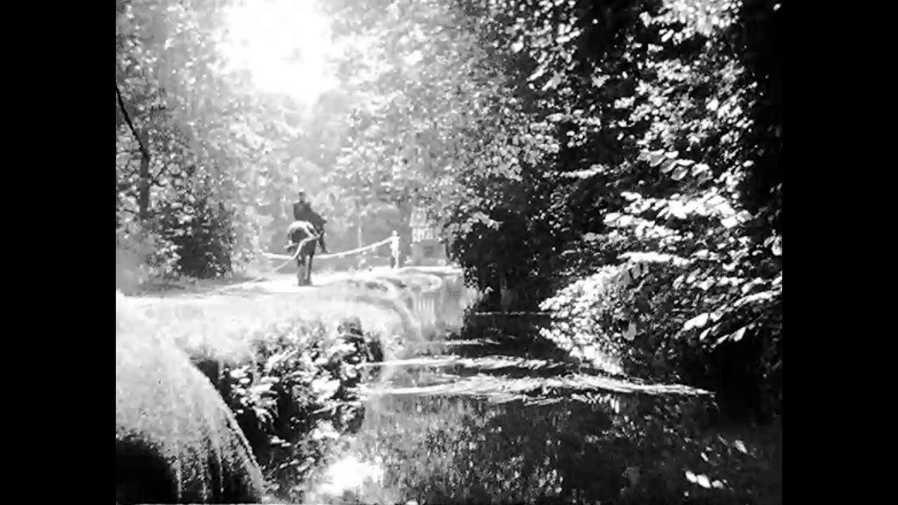 A Horse Drawn Pleasure Boat Trip From Llangollen to Horse Shoe Falls, C1950, C1940s F1089 b