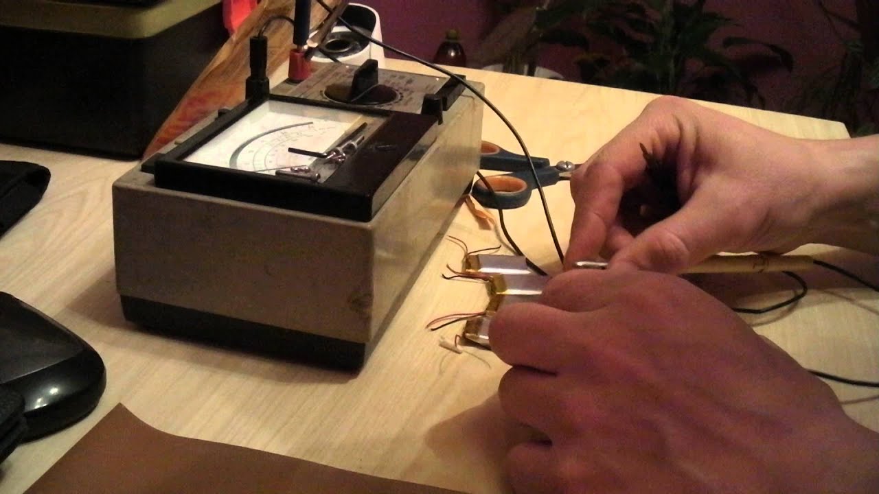 402030 3.7V 200mah Lithium polymer Battery for #808 unpacking