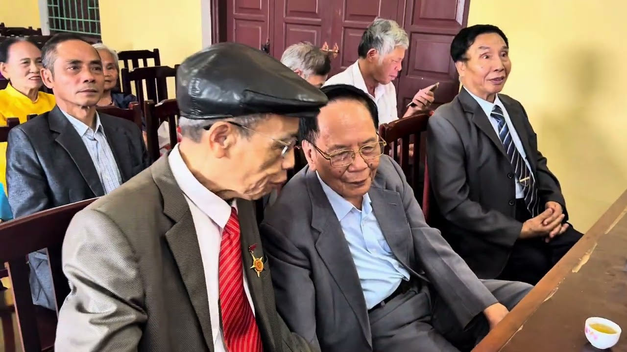 Các cụ hưu thể hiện trong Ngày Chúc thọ đầu năm 