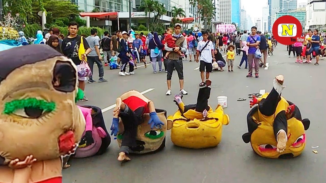 Badut Mampang Salto Siapa Pemenanya? Boneka Mampang Lucu CFD Jakarta