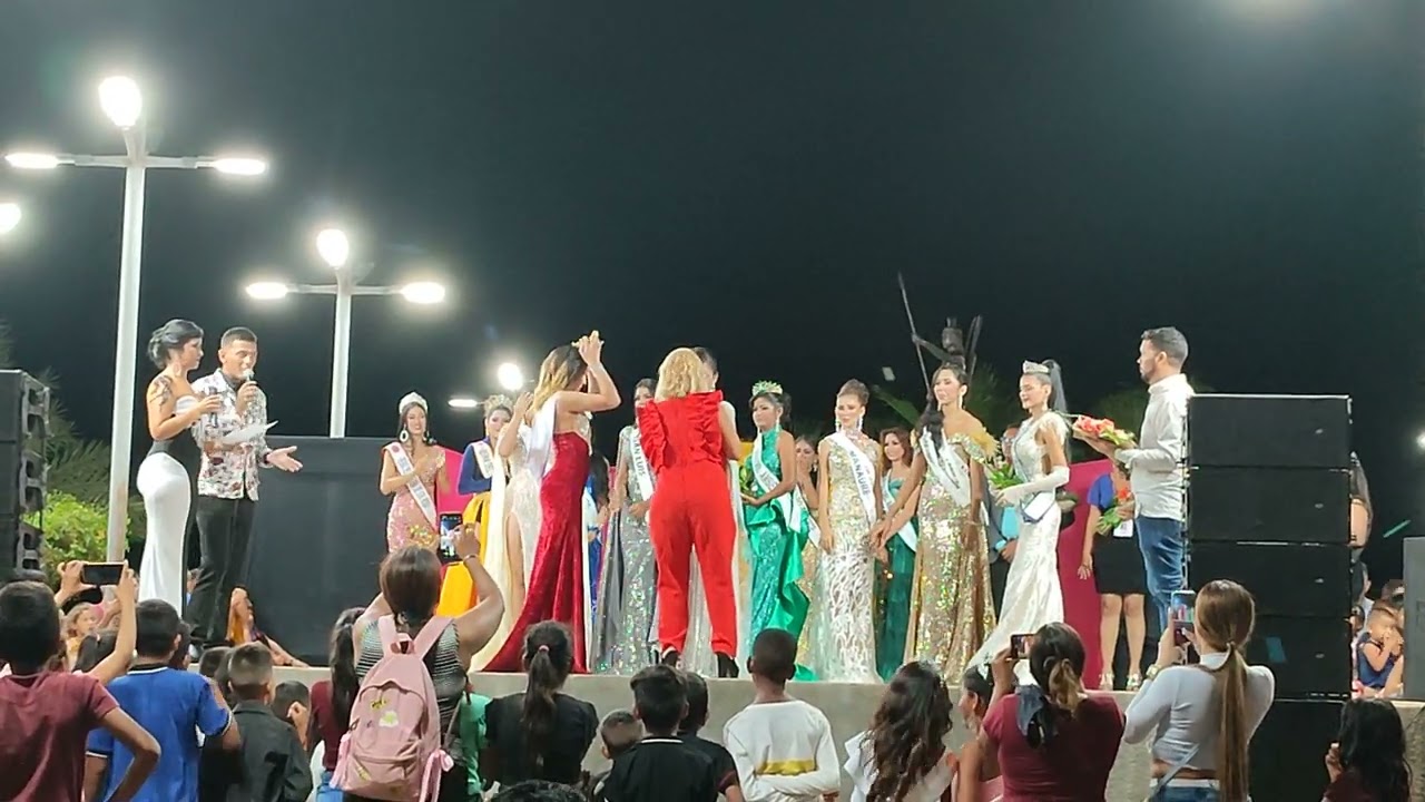 Coronación De La Reina De Santa Rosa De Agua 2022 (Ganadora la representante de Avenida 6)