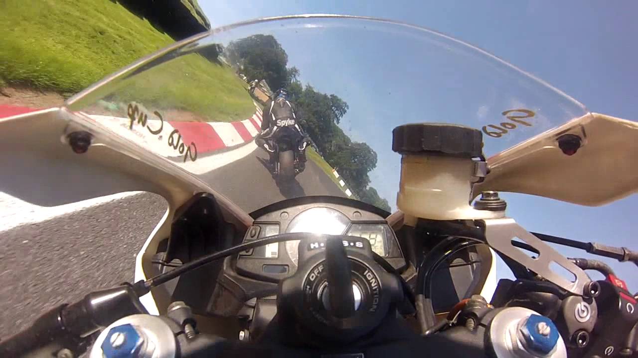 Cadwell park no limits trackday CBR600RR