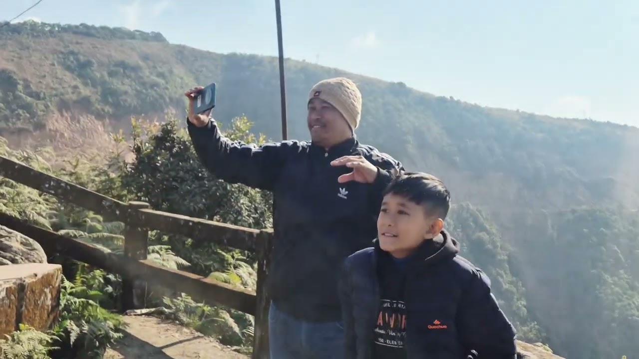 Dawki जाते हुए रास्ते का ये Beautiful View Point 😍 | Meghalaya Vlog #lifeinshillong #traveler 