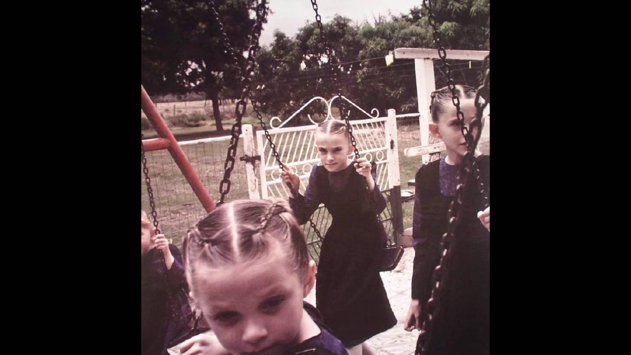 Crystal Castles - Femen (Reversed)