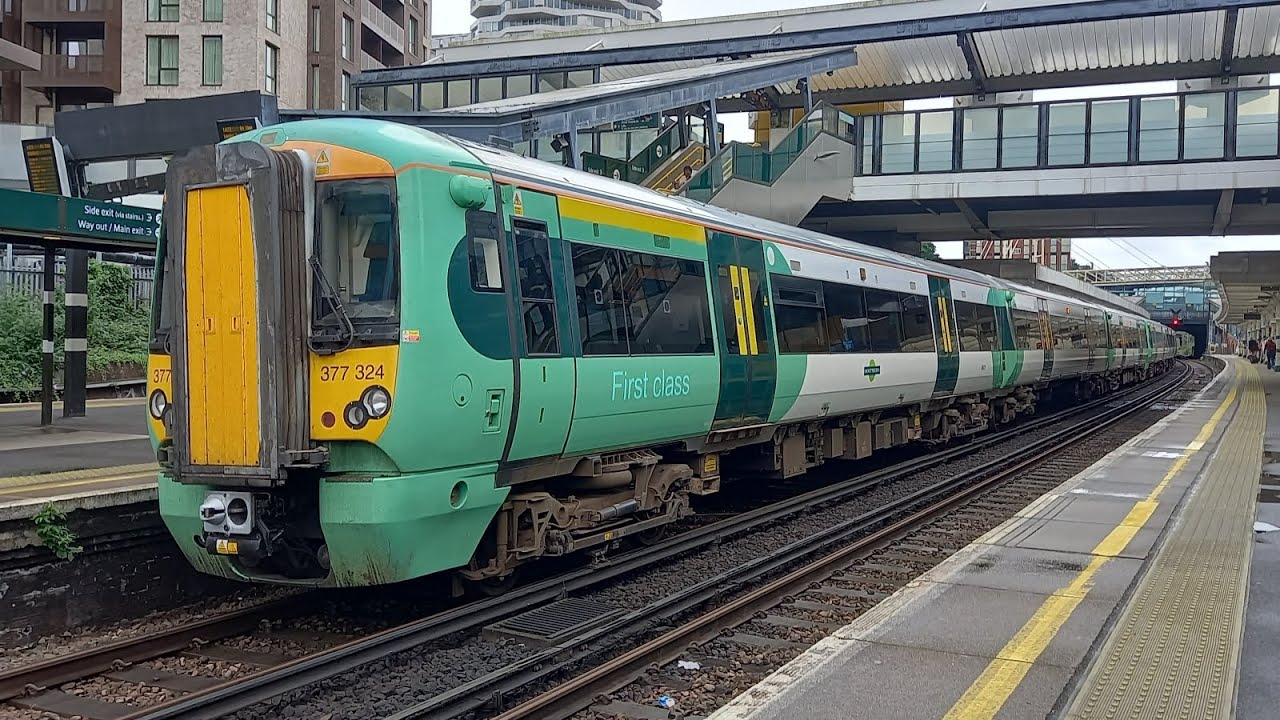 Trains at East Croydon | ft. Southeastern Deadrun