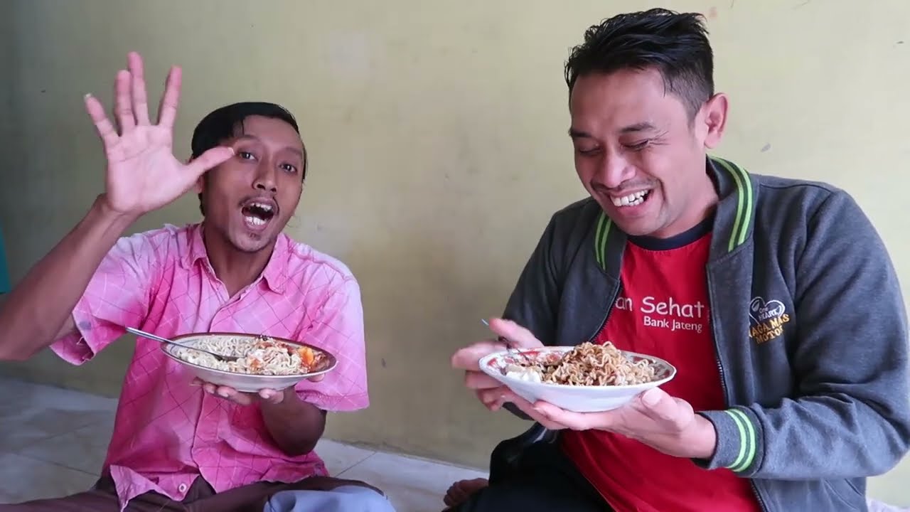 MIE BIKINAN EMAK DI SIANG BOLONG ,RASANYA NGGA PERNAH BOHONG