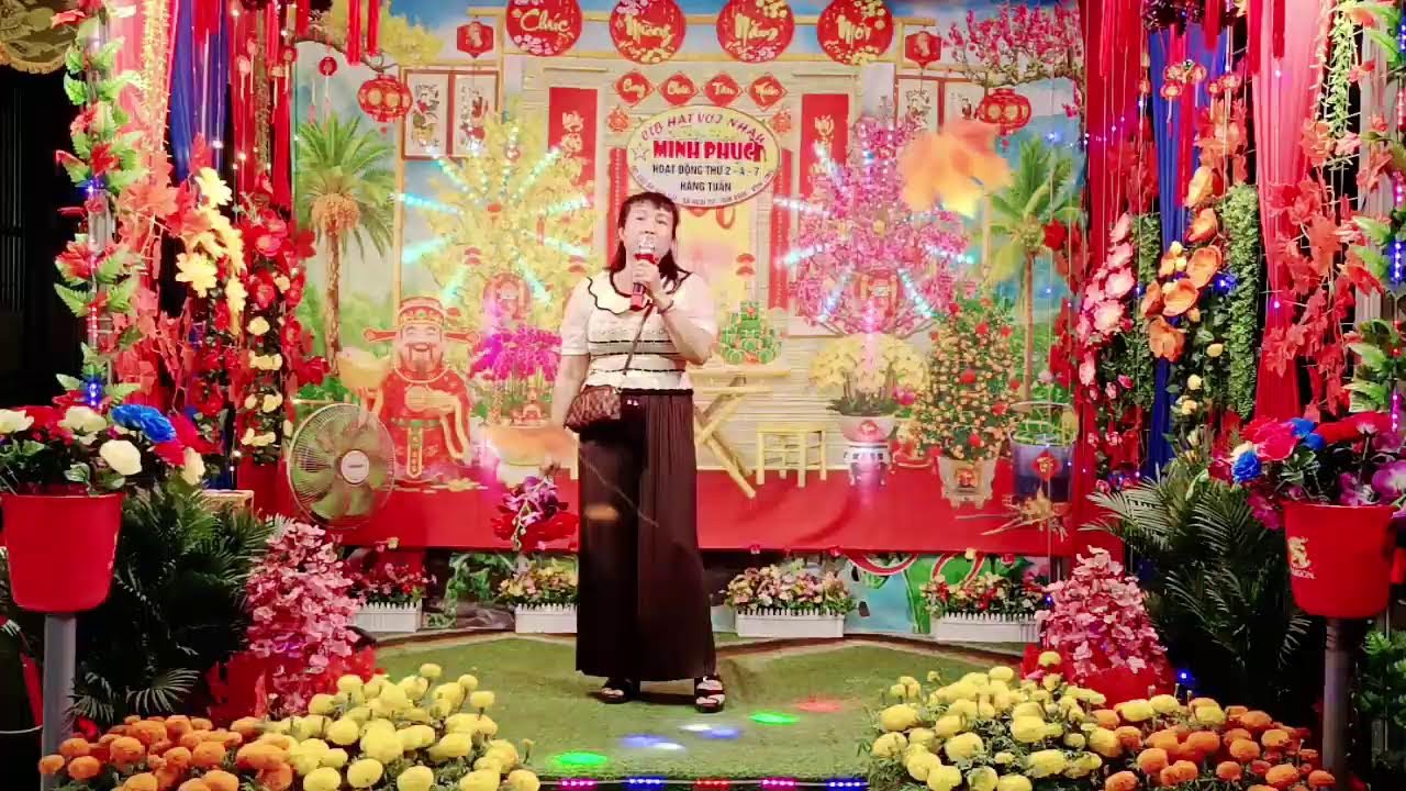 Phát trực tiếp của CLB HÁT VỚI NHAU MINH PHỤC, hoặc động vào ngày thứ 4 và thứ 7 hàng tuần,