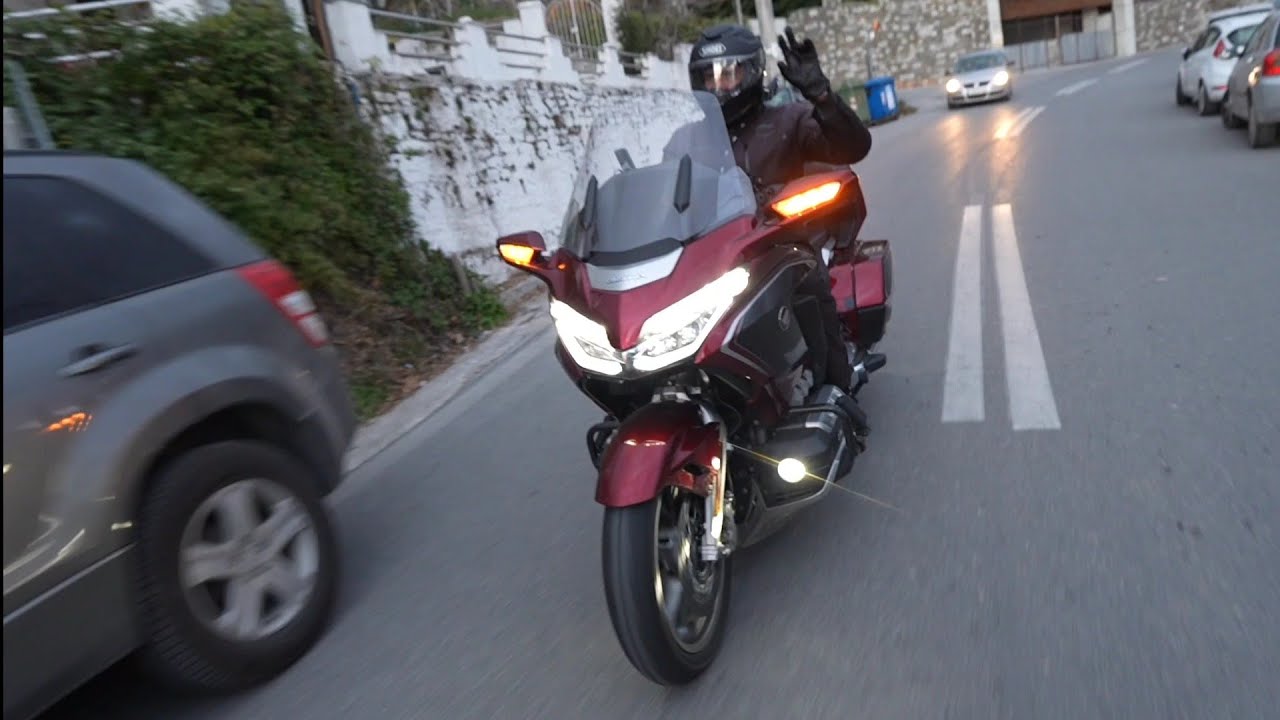 οδήγησα την HONDA GOLDWING 1800cc του Παύλου