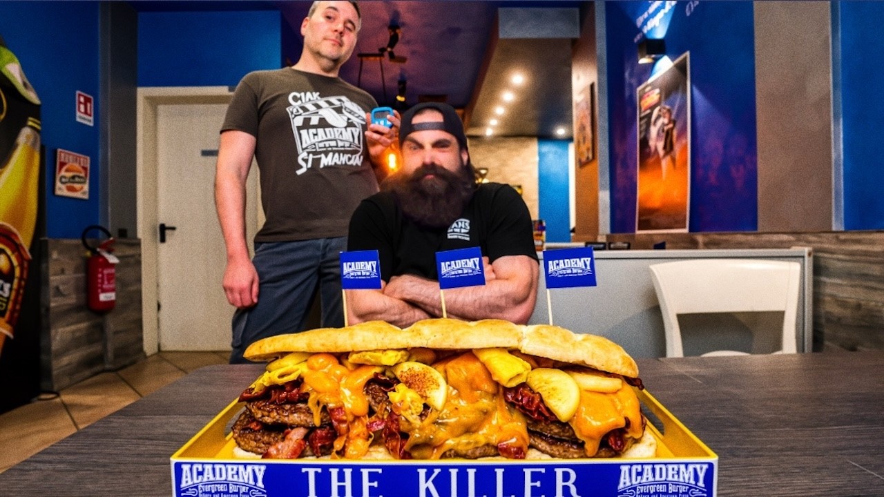 ITALY&rsquo;S 'KILLER SANDWICH CHALLENGE&rsquo; HAS ONLY BEEN BEATEN ONCE IN OVER 10 YEARS! | BeardMeatsFood