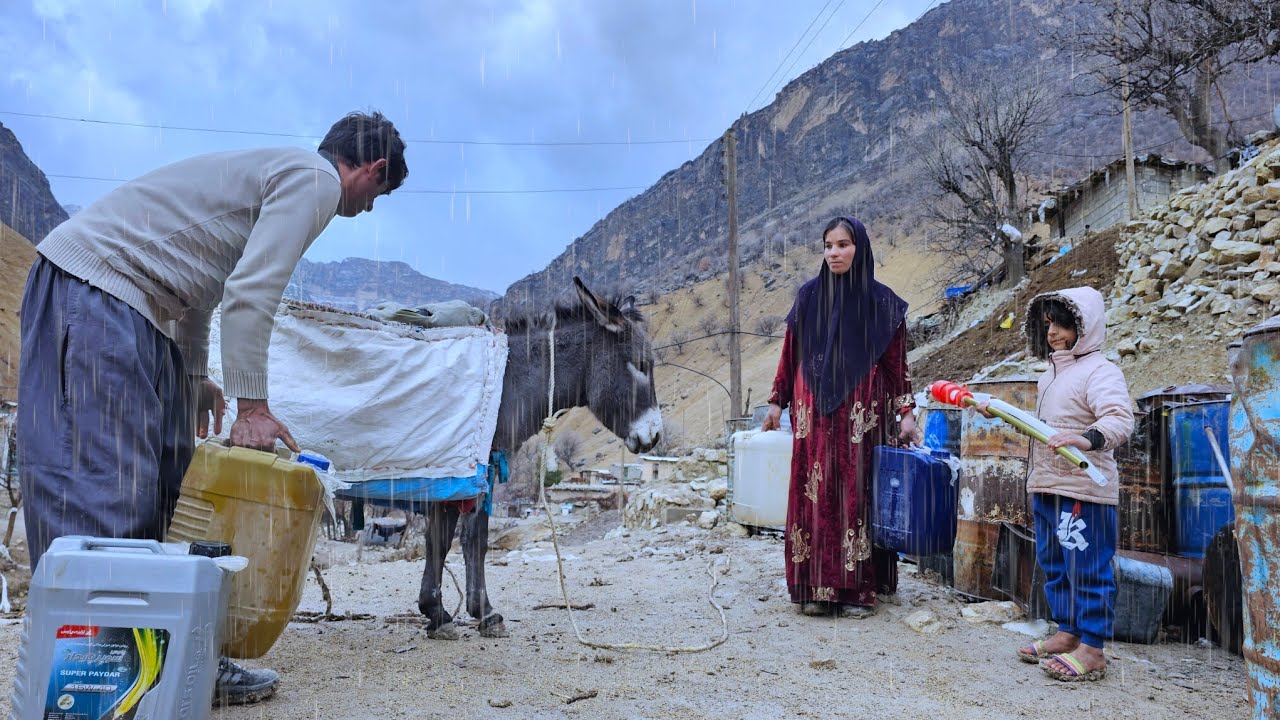 ⛈️In the Shadow of the Storm: A Look at Nomadic Life Today 🌪