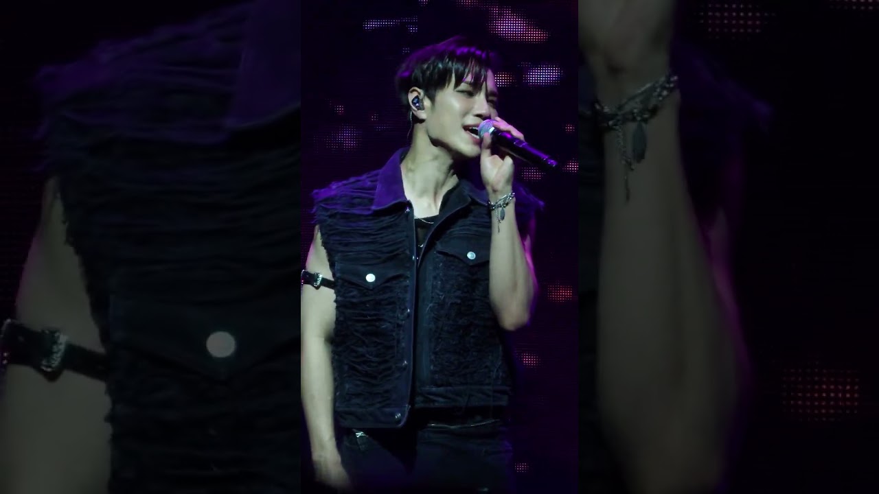 240930 배너 컴백쇼케이스 [BURN] 