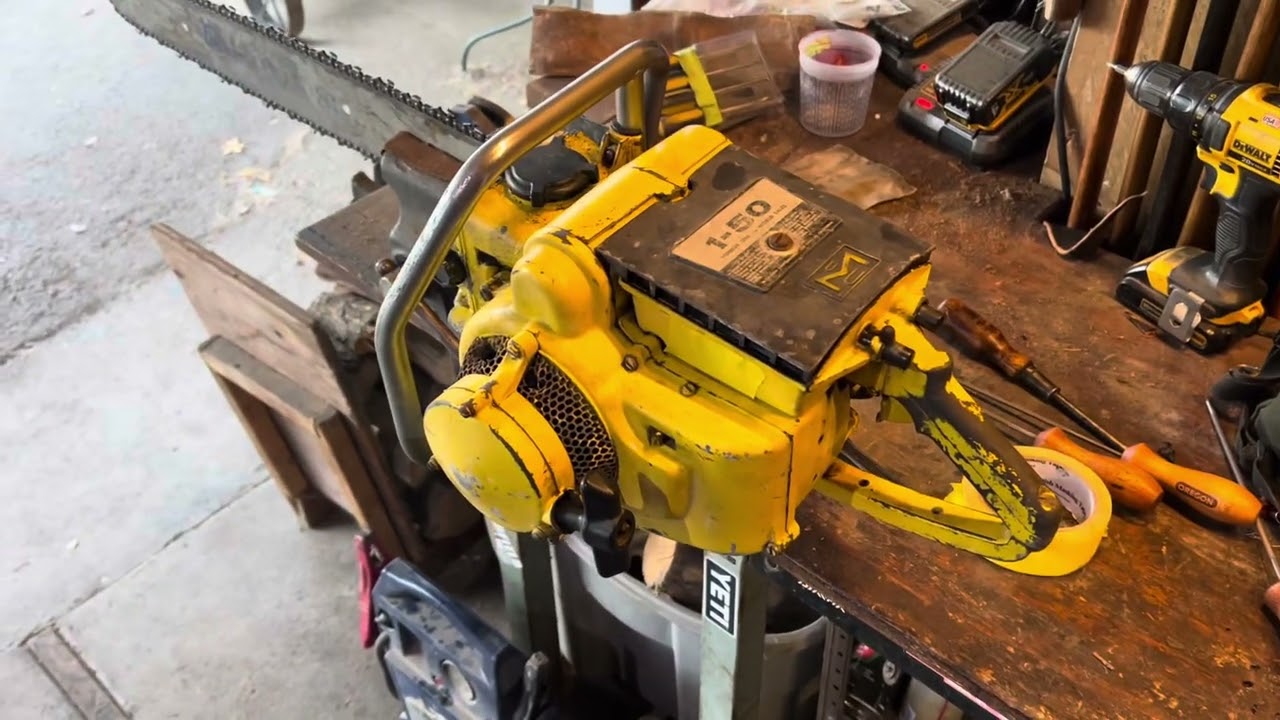 Mac vs Homelite shootout! Vintage chainsaws live again! 1959 80cc/ 1964 77cc