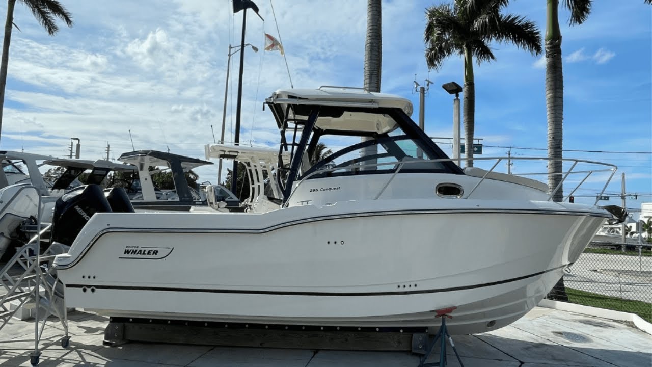 2024 Boston Whaler 285 Conquest at MarineMax Pompano Beach