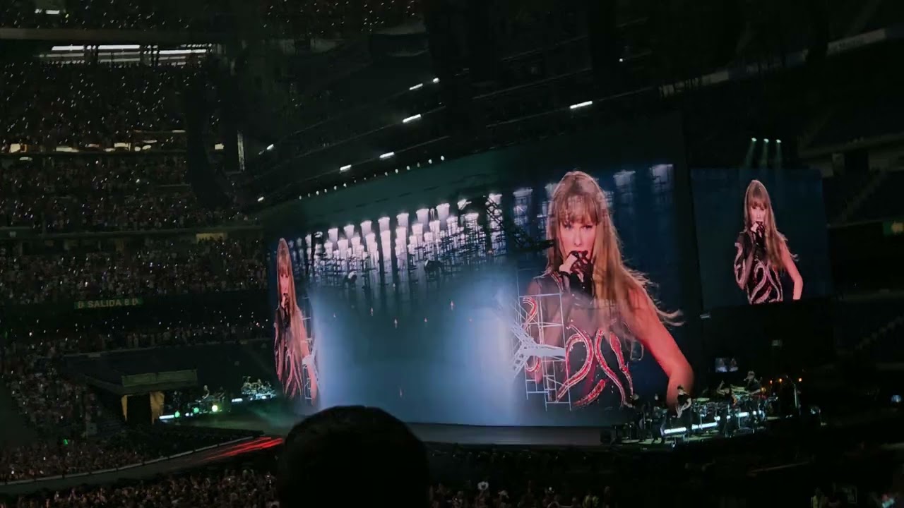 | The Eras Tour Madrid | Speak Now To Reputation Transition + ...Ready For It?